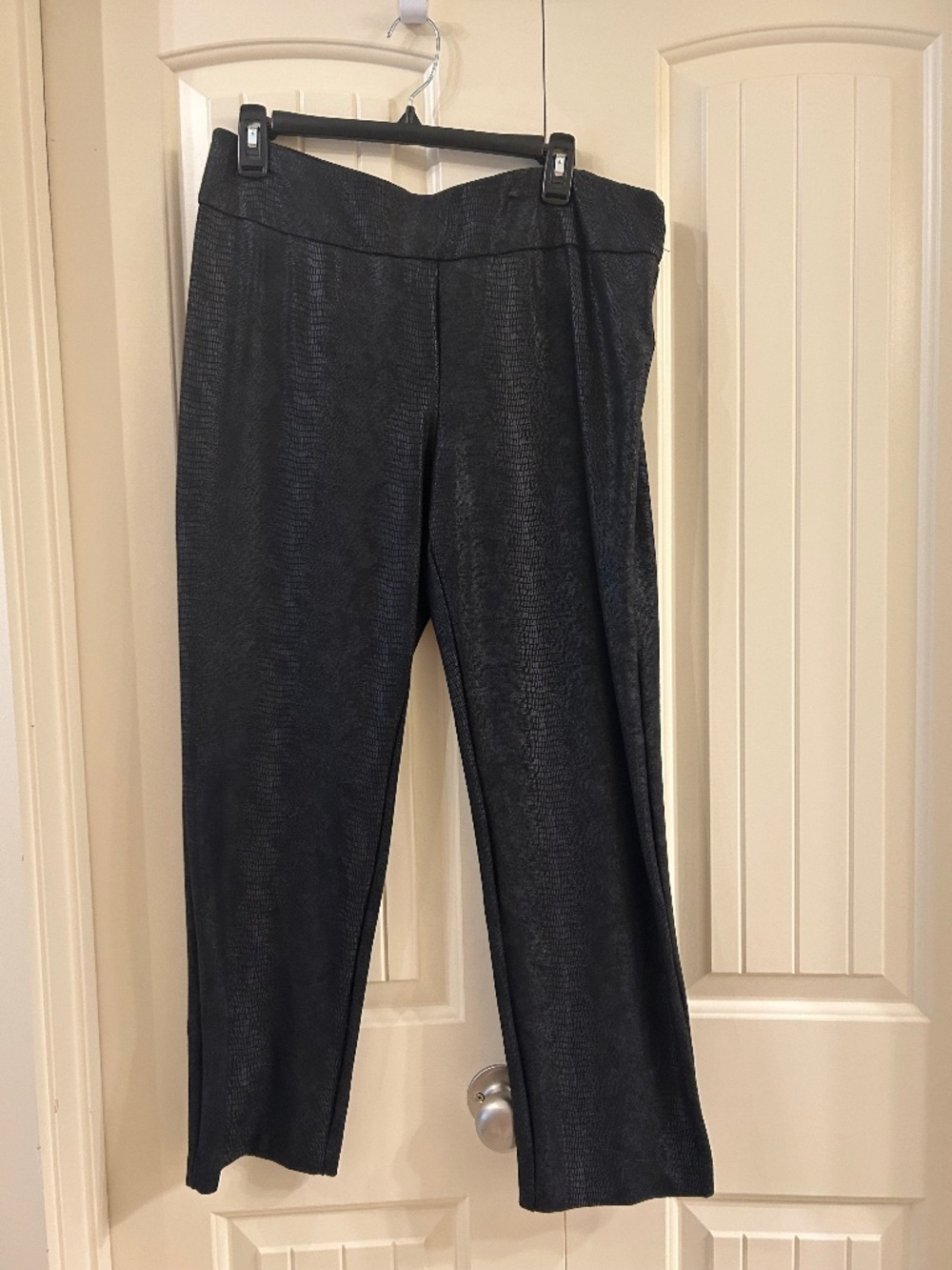 Soft Surroundings Black Snake Skin Look XL pull on Pants